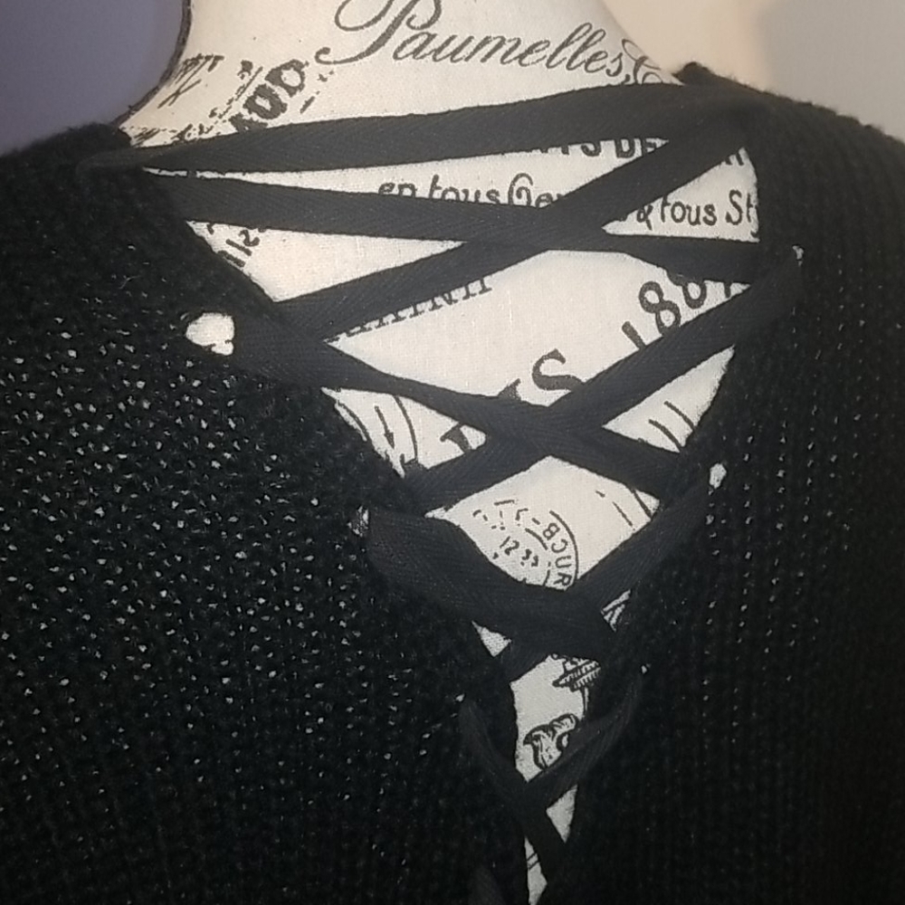 Cardigan - Picture 10 of 12